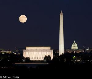 Moon rising over Washington DC - Digital download